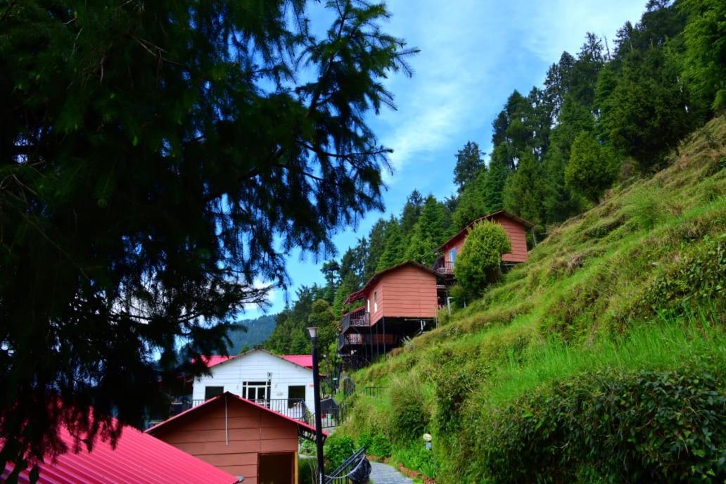 Aamod Resorts Dalhousie ! Luxury Cottage Resort Zewnętrze zdjęcie